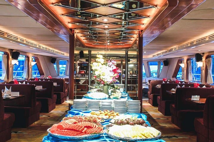 Chao Phraya Grand Pearl Dinner Cruise: Bangkok Night Buffet & Live Thai Dance photo 5