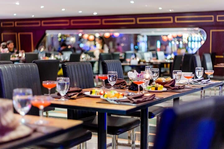 Bangkok White Orchid Chao Phraya Dinner Cruise — Evening Buffet, Live Shows & River Views photo 6
