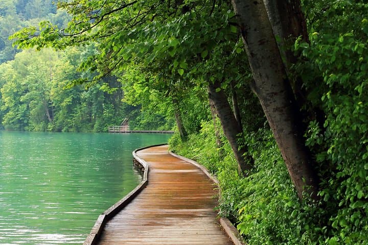 One-Day Slovenia: Lake Bled, Postojna Cave & Predjama Castle from Ljubljana