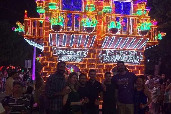 Medellín Metro, Christmas Lights & Food: Combo Tour through Botero, Metrocable and Parque Arví photo 3