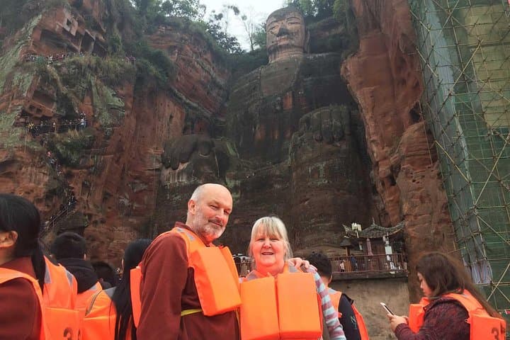 Chengdu Highlights: Panda Base & Leshan Giant Buddha Private Day Tour photo 5
