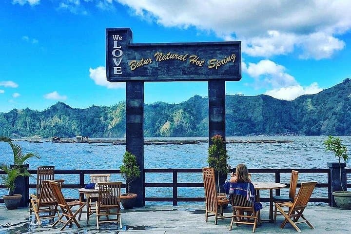 Dawn Ascent: Batur Volcano Trek and Soothing Hot Springs photo 6