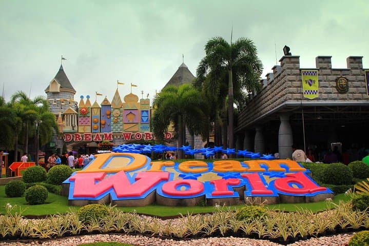 dream-world-bangkok-full-day-amusement-park-with-round-trip-transfer photo 5