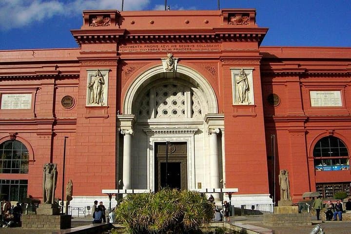 Giza Pyramids Day Trip with Camel Ride & Egyptian Museum Visit photo 6