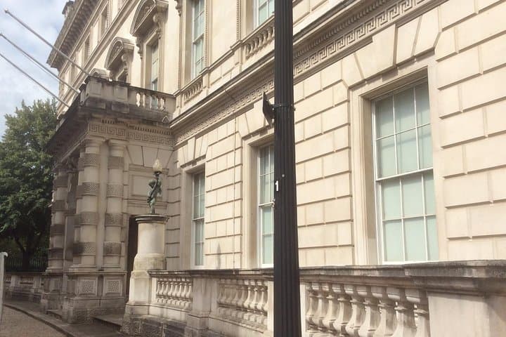 Private Downton Abbey London Locations Walking Tour — 3 Hours