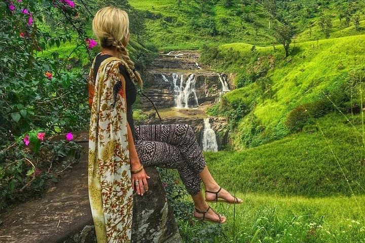 Nuwara Eliya by Train and Car: 2-Day Tea Country Journey from Badulla to Kandy photo 6