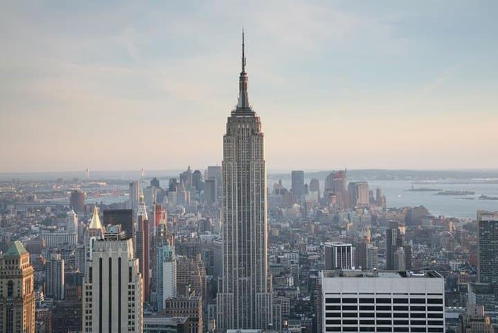 Private 4-Hour NYC Highlights Tour — Columbus Circle to Brooklyn Bridge