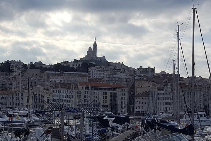 Cassis & Marseille Private Coastal Excursion — Calanques, Notre‑Dame de la Garde & Vieux‑Port photo 2