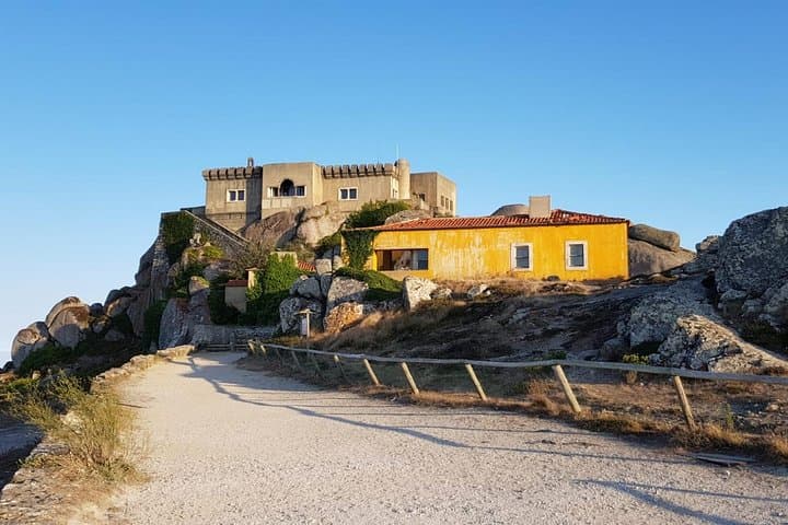 Coastal Drive and Old-World Streets: A Small-Group Tour of Cascais and Cabo da Roca photo 4