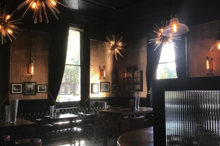 Historic London Pubs Private Walking Tour — Fleet Street & Temple Pub Crawl photo 4