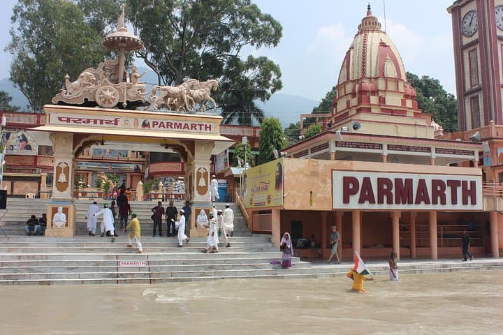 Spiritual Haridwar and Rishikesh Day Tour — Ganga Aarti, Ashrams & Yoga Experiences photo 4