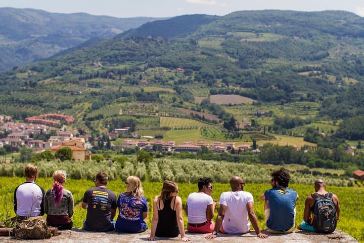 Full-Day Tuscan Countryside Bike Tour: Wine, Hills & Olive Groves