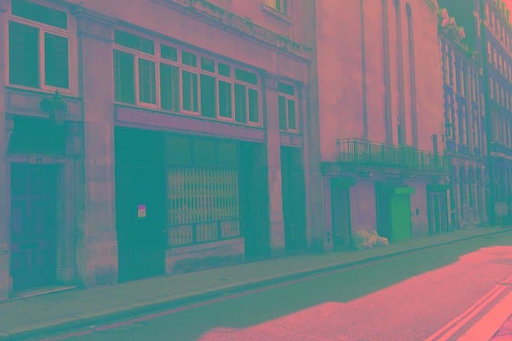 Walk in James Bond's Footsteps: Private Film Locations Tour London photo 4