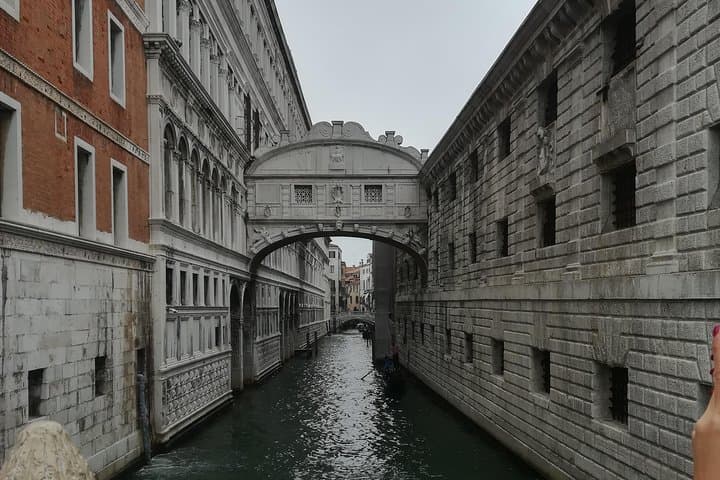 Six-Hour Venice Tour: Doge's Palace, St. Mark's & Murano photo 4