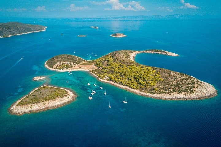 Private Blue Cave & 5-Island Tour from Trogir — Blue Cave, Stiniva & Hvar photo 6