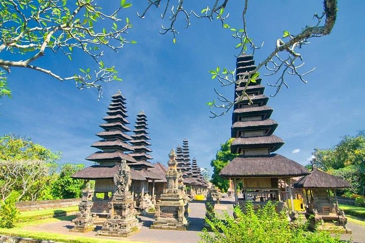 Tanah Lot Sunset Tour — Taman Ayun, Alas Kedaton Monkey Forest & Dinner (Half-Day from Seminyak) photo 2