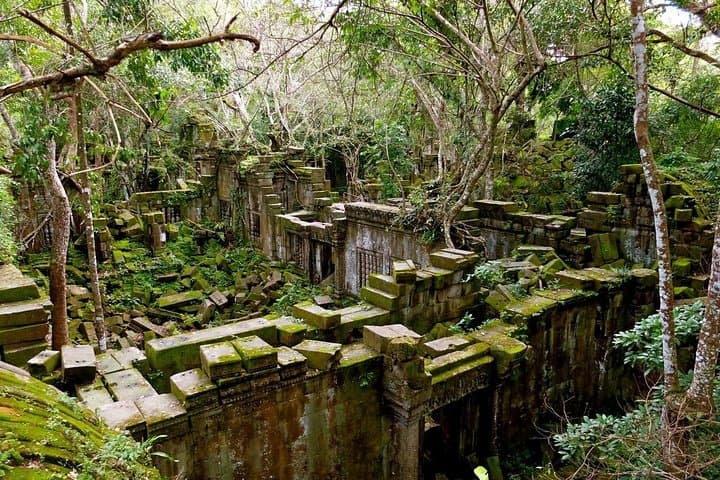 Koh Ker and Beng Mealea: Jungle Pyramid Day Trip from Siem Reap photo 4