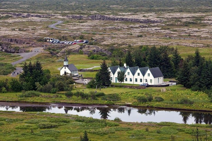 Golden Circle Classic Day Tour from Reykjavik: Thingvellir, Geysir & Gullfoss in One Day photo 6