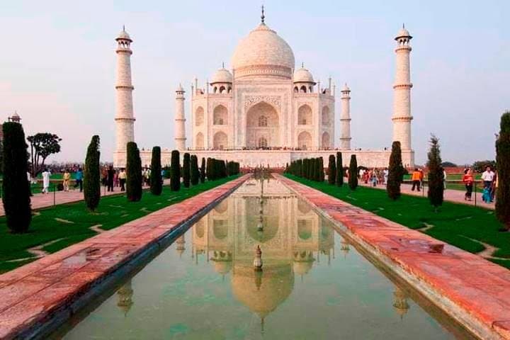 Private One-Way Transfer from Udaipur to Agra — Comfortable Private Car Transfer (12–13 hrs) photo 2