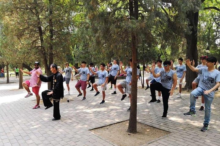 Temple of Heaven Walking Tour & Tai Chi Class in Beijing