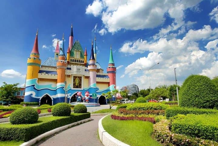 Siam Park City Bangkok — Full-Day Waterpark & Amusement Ride Experience with Lunch photo 2