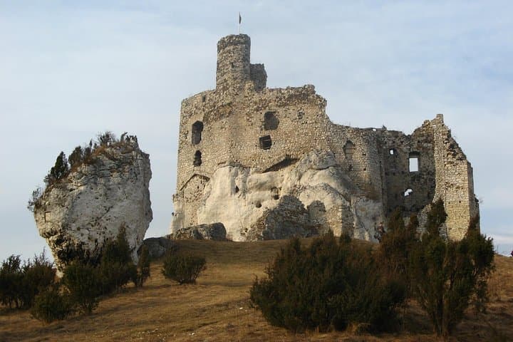 Eagles’ Nests Castles Day Tour from Krakow: Ogrodzieniec, Pieskowa Skała & Błędowska Desert photo 6