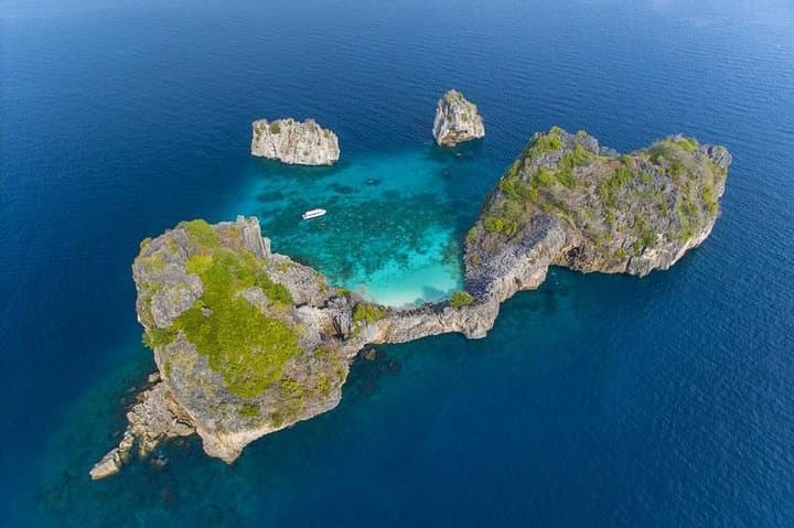Rok Island Catamaran Snorkeling — Day Trip from Phuket to Koh Rok