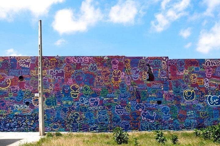 Barcelona Street Art Bike Tour — Poblenou Murals & Beach Ride photo 2