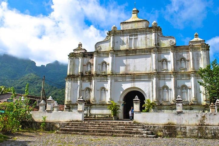 San Salvador Layover Tour: City Sights & Colonial Panchimalco Day Trip