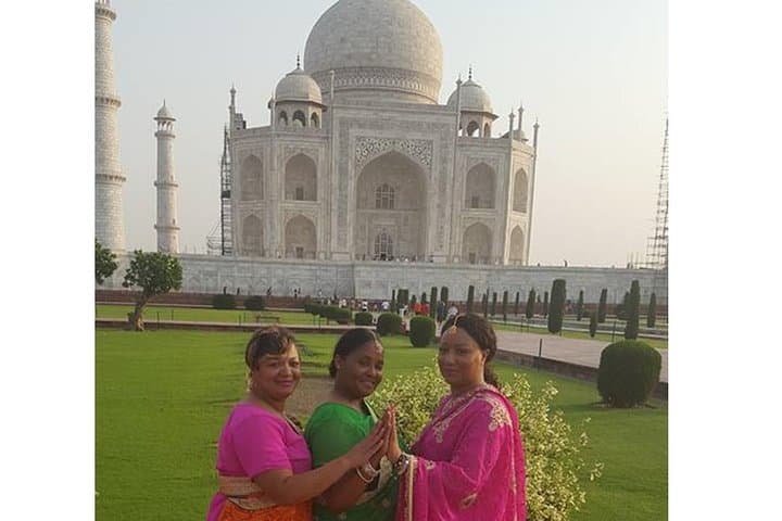 Same-Day Taj Mahal & Agra Fort Tour from Delhi — Practical Guide