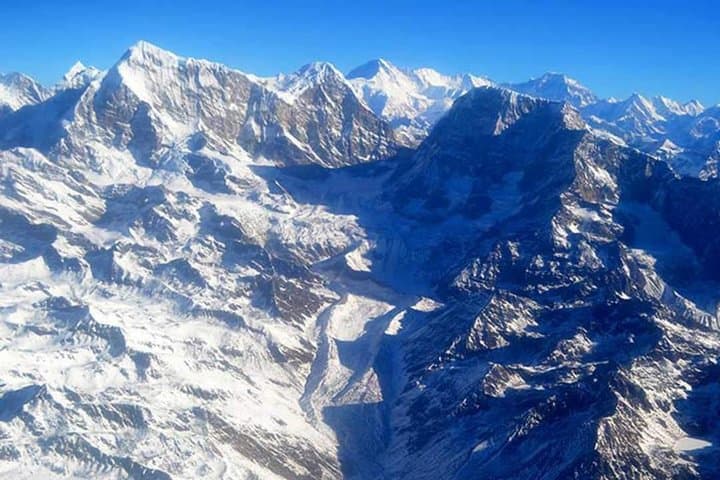 Everest mountain flight from Kathmandu: 50–60 minute scenic Himalayan flight photo 3