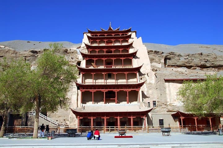 Dunhuang Day Tour: Mogao Caves, Singing Sand Mountain & Crescent Spring photo 6