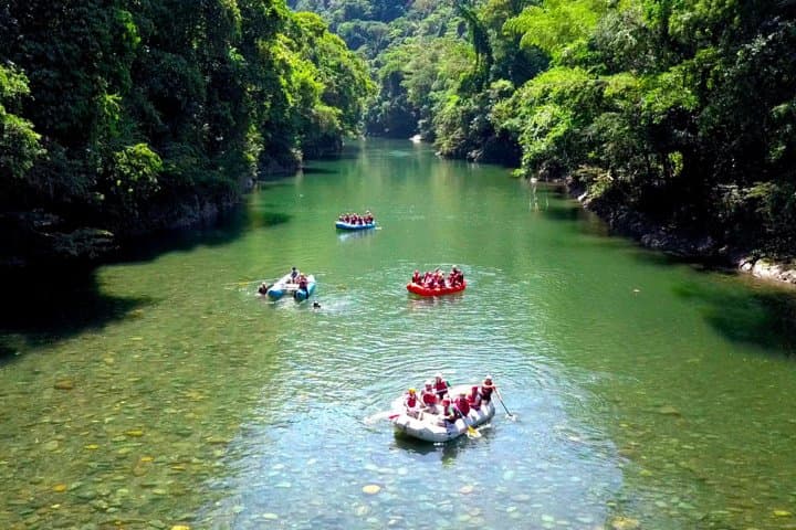 Rafting Río Verde & Samaná: Full-Day Class III–IV Expedition from Medellín photo 2