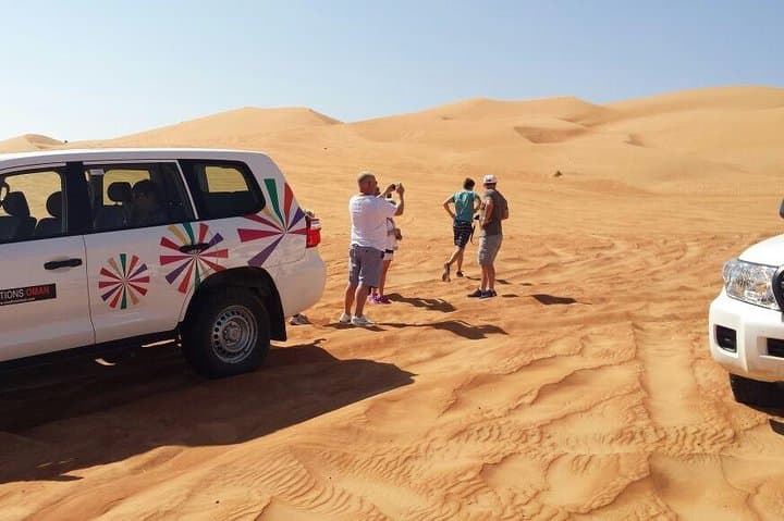 Red Dunes and Wadi Pools: Wahiba Sands 4x4 Desert Safari photo 5