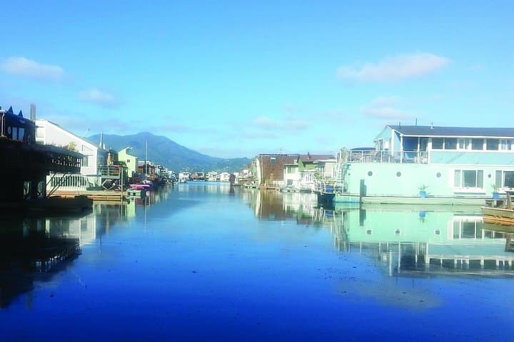 Sausalito Historic Houseboat Walking Tour: Explore the Bay's Floating Neighborhood photo 2