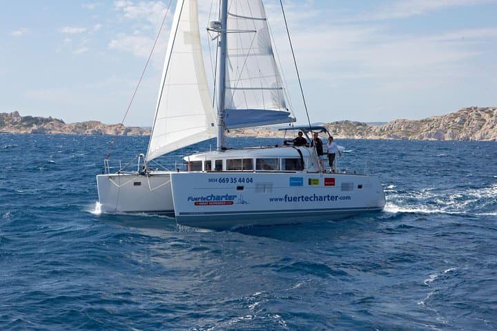 Private Catamaran to Lobos Island from Corralejo: Lagoon 400 Charter