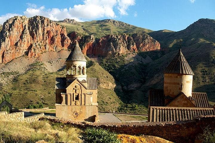 Classical Armenia in 48 Hours: Khor Virap, Noravank & Sevanavank photo 2
