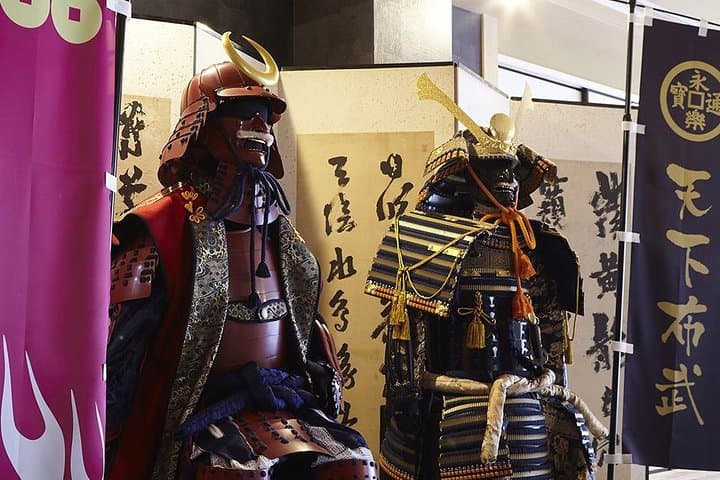 Hands-On Samurai & Ninja Experience in Tokyo: Armor, Shuriken, Blowgun photo 3