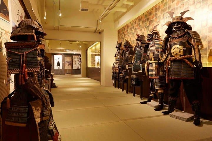 Hands-On Samurai & Ninja Experience in Tokyo: Armor, Shuriken, Blowgun