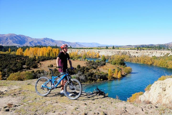 Riverside Electric Bike Tour Wanaka — 12km Guided E‑Bike Ride Along the River photo 2