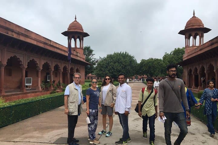 Agra Heritage Walk and Taj Mahal Sunset Tour from Delhi — Full-Day Cultural Excursion