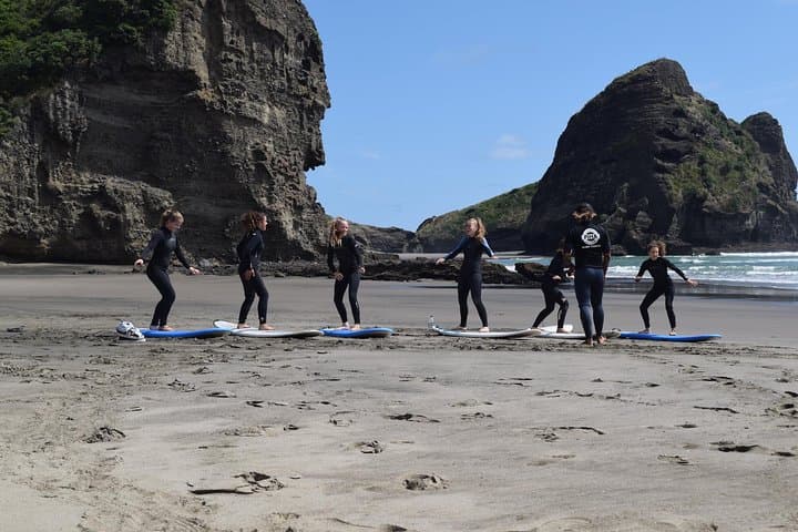 Learn to Surf at Piha Beach – Group Lessons on Auckland’s Wild West Coast
