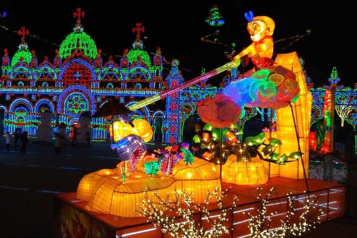 Longqingxia Gorge Ice Lantern Festival: Private Evening Tour with Dinner from Beijing photo 2