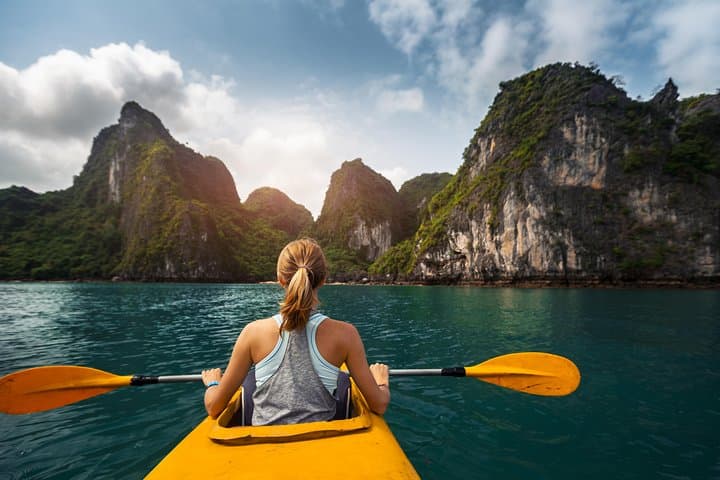 Private Halong Bay Cruise: Sung Sot Cave, Titop Island & Kayaking photo 4