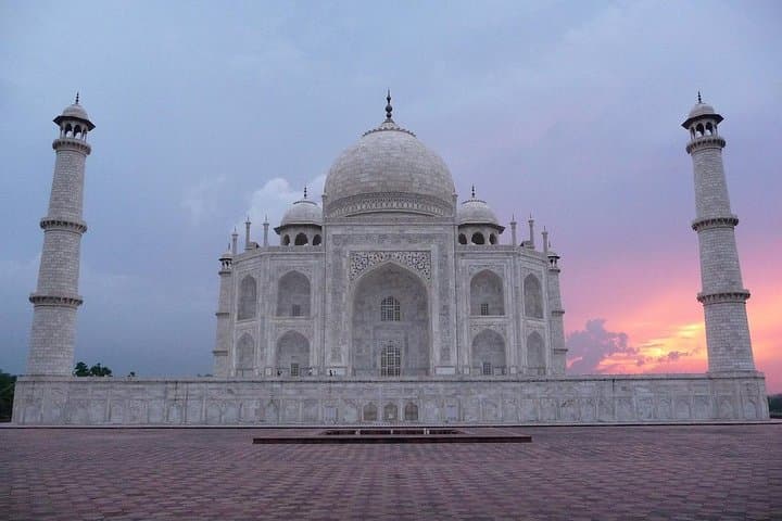 Sunrise at the Taj Mahal: Private Day Tour from Delhi to Agra photo 2