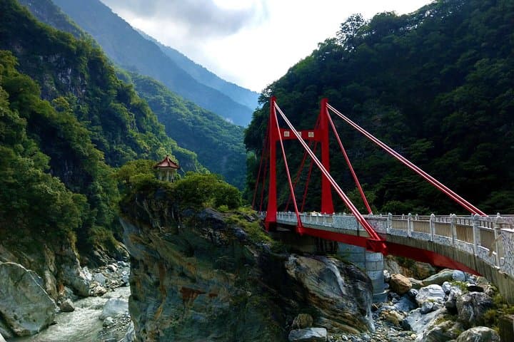 Exploring Taroko Gorge: Full-Day Private Tour from Hualien City