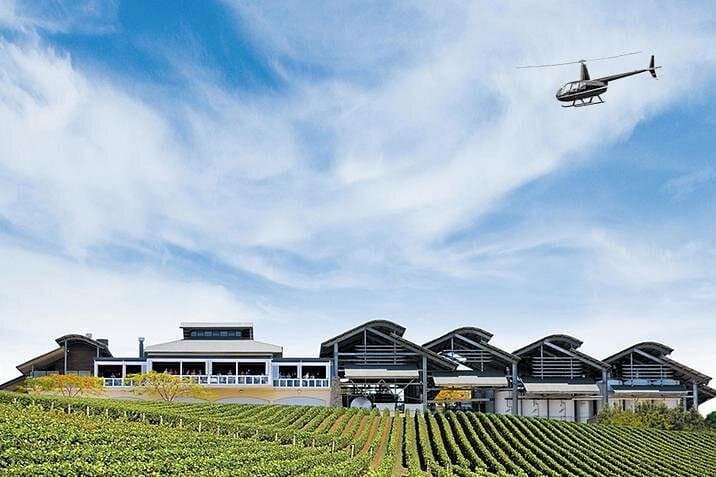 Helicopter Tour to Sirromet Winery: Brisbane Scenic Flight & VIP Landing photo 2