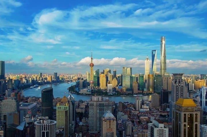 Shanghai Layover Guide: Private City Highlights and Hot Spring Recharge