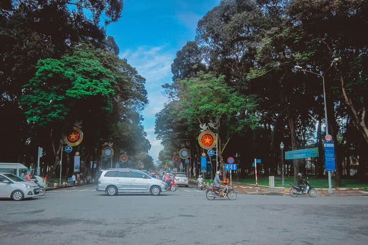 Ho Chi Minh City Half-Day Tour: Saigon Sights, History & Markets