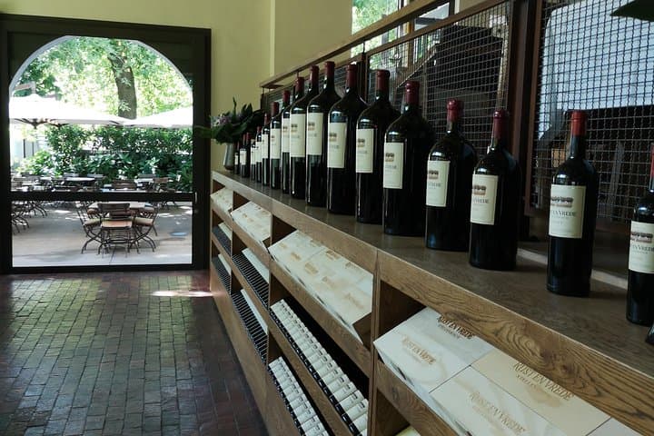 Private Cape Winelands Tour from Cape Town — Stellenbosch & Franschhoek Wine Tasting photo 3